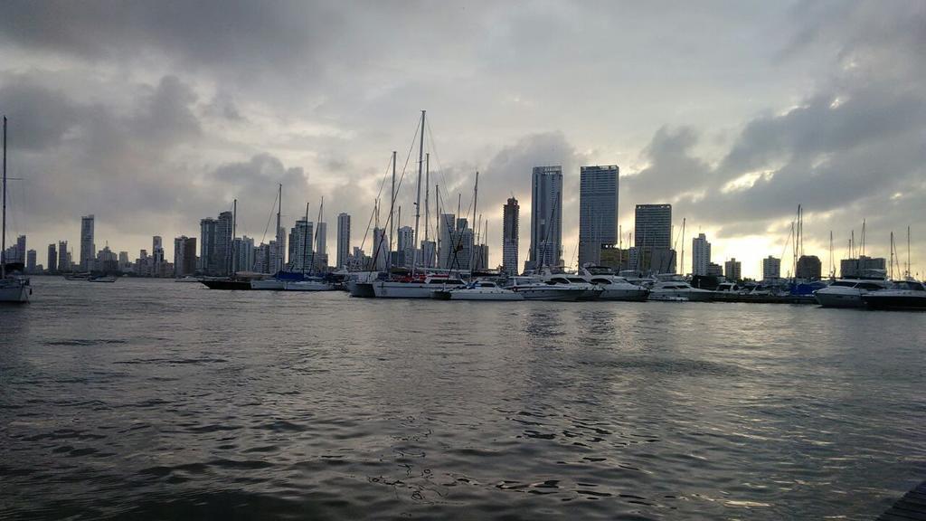 Puerto De Manga Cartagena